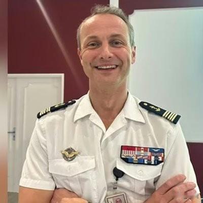 法国一直认为阵风战机不比歼10差

法国海军航空兵基地指挥官雅克·劳内：印度“阵