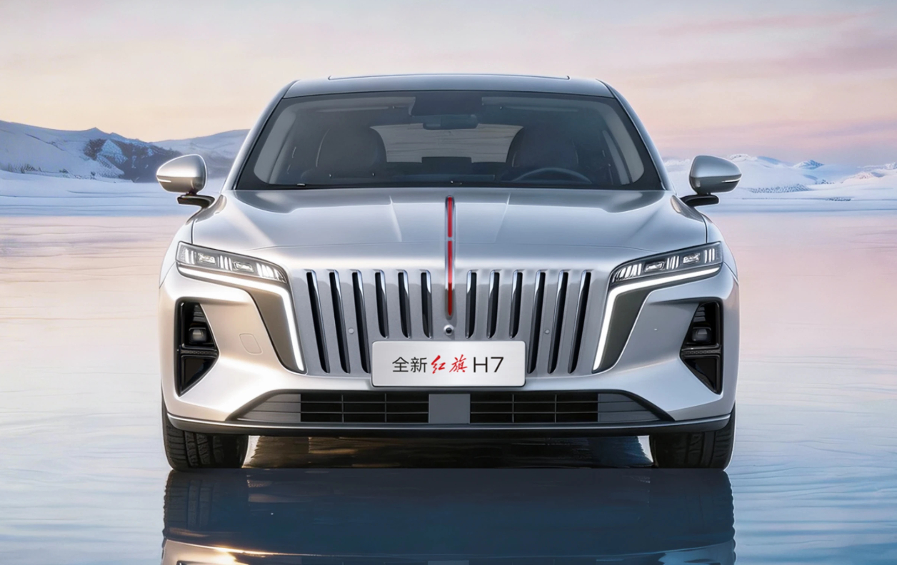 红旗全新H7这个车头挺好看的