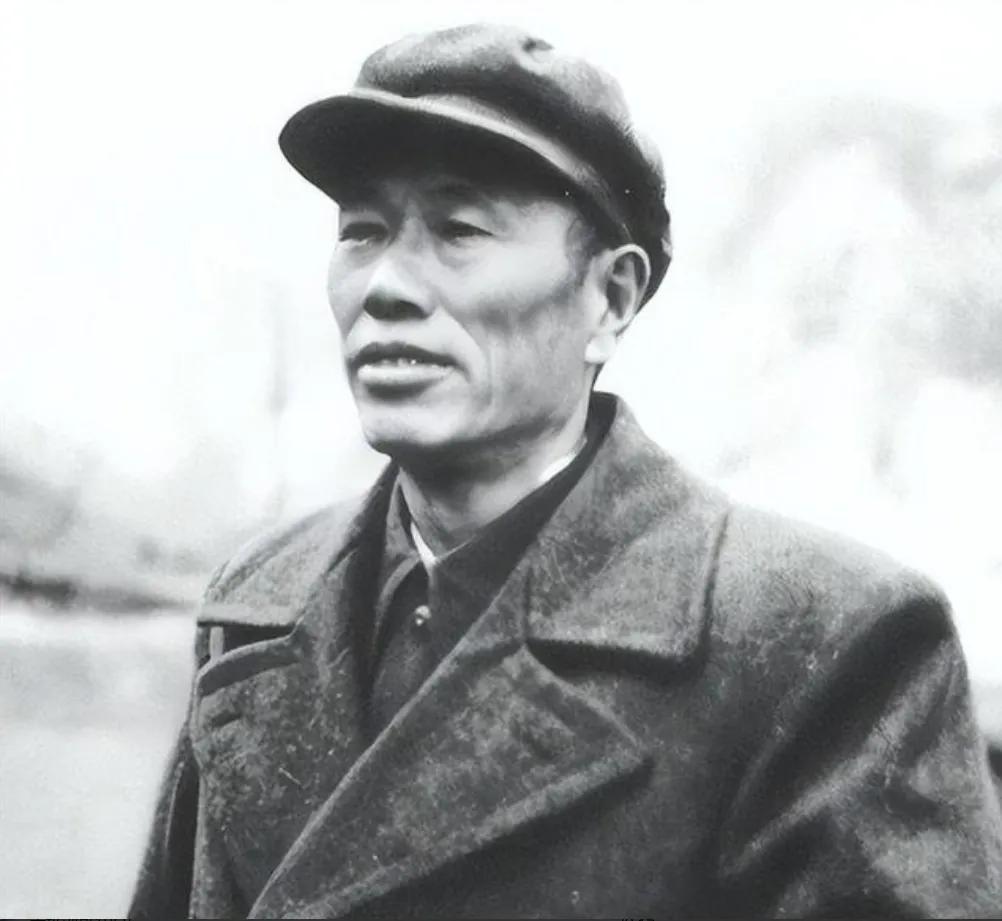 1959年，有人问，彭德怀脾气大，志愿军中许多高级将领，包括副司令洪学智、韩先楚