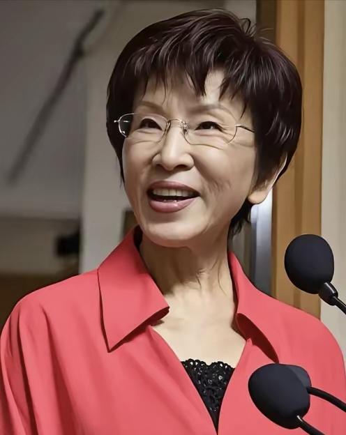 民进党绝望了，这次大陆93阅兵向世界展现了强大的军武实力与解放军过硬的军人气质，