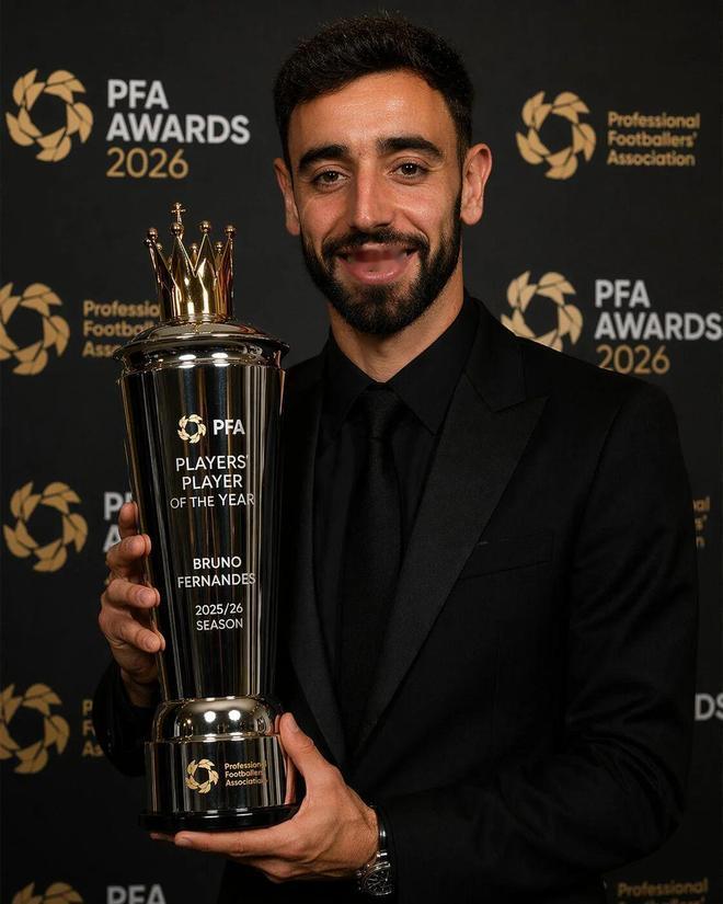 曼联肯定无缘本赛季英超冠军，但夺冠并不是年度最佳的必要因素，历史上有16次PFA