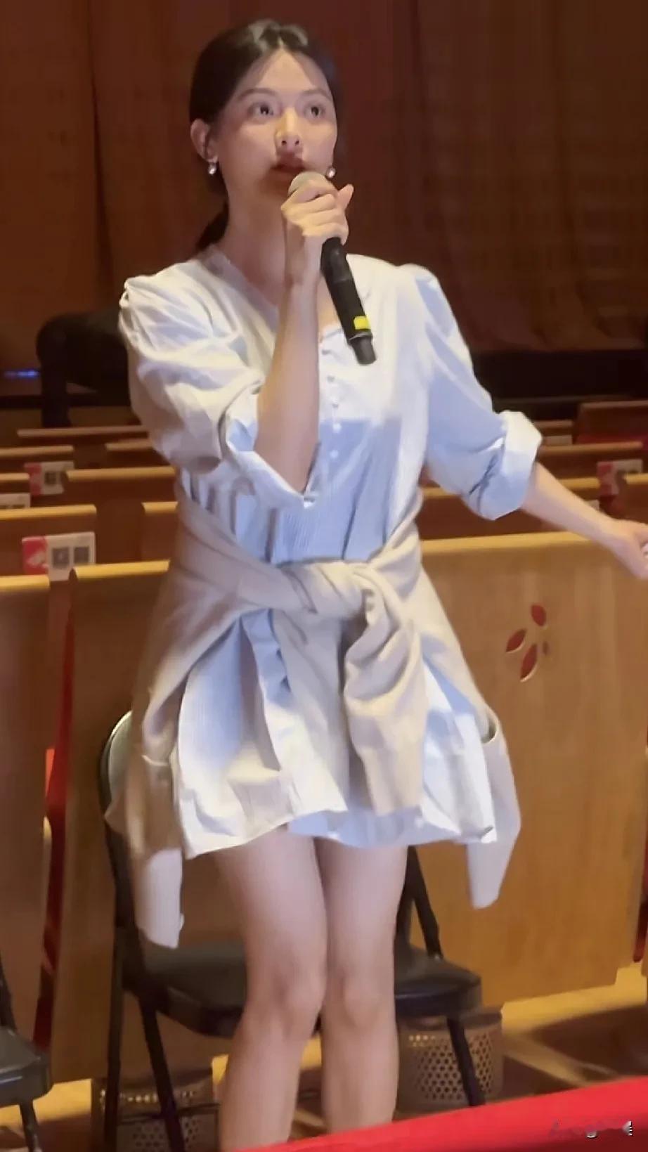 杨超越