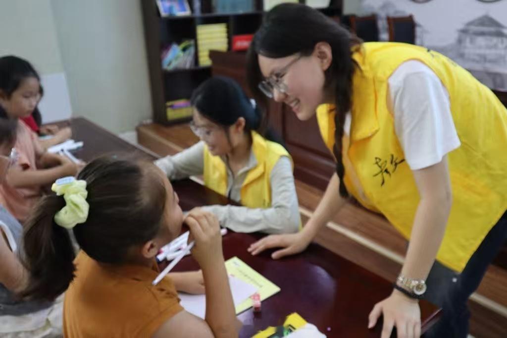 【童心探自我，趣玩启认知】曲阜师范大学三下乡暑期社会实践炎炎盛夏，实践逐光。为丰