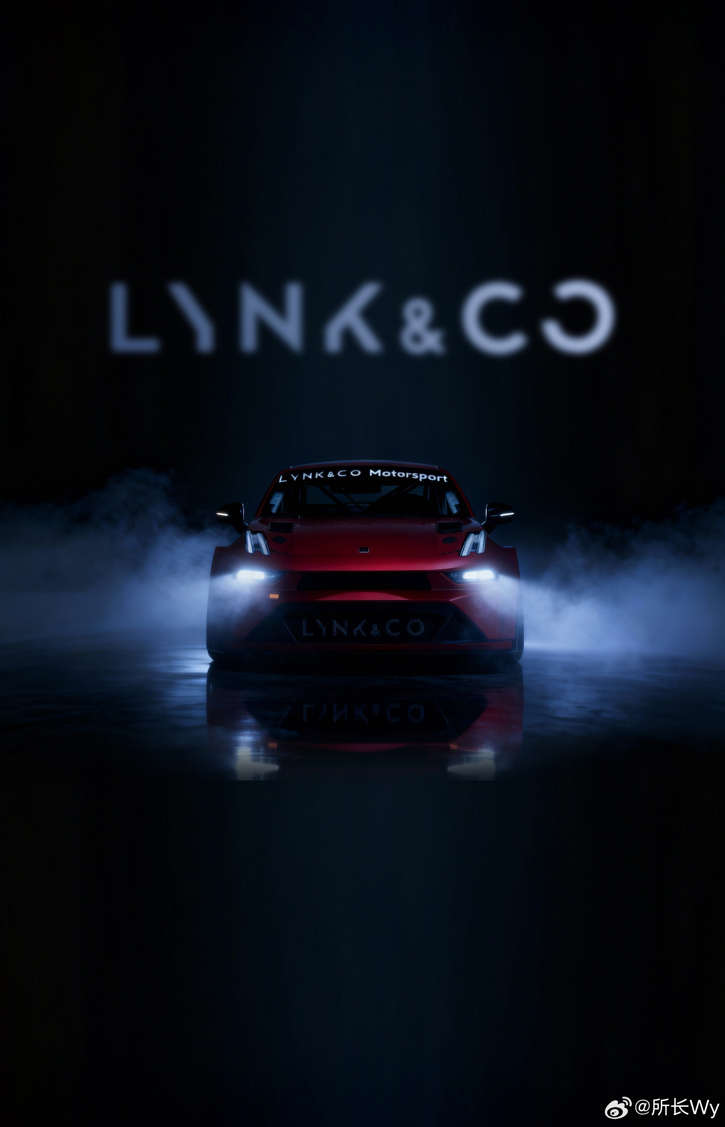 中国首款自研量产TCR赛车亮相 过去的03 TCR赛车，是领克与国外车队联合研发