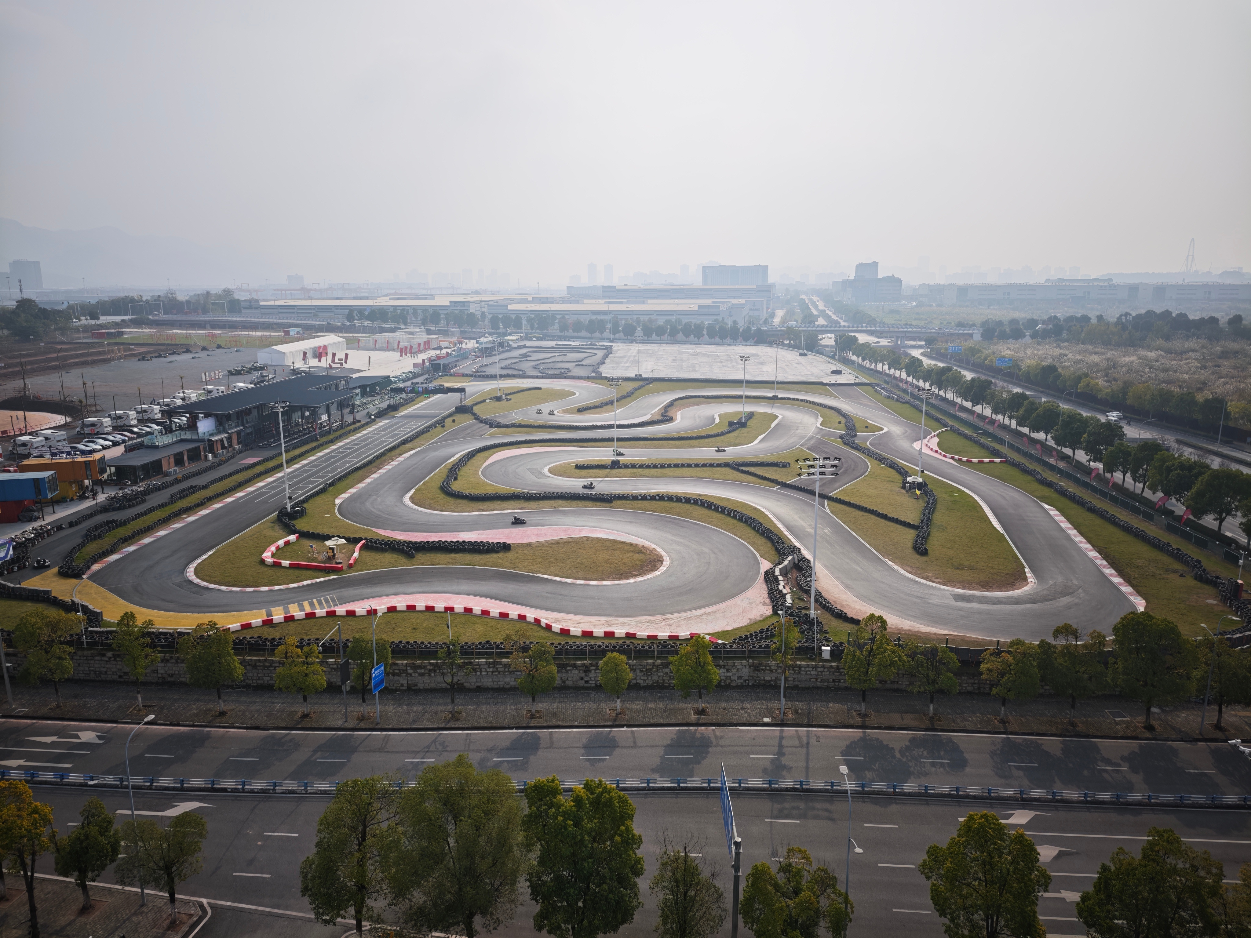 继续开卡丁车 重庆·V5PARK西部汽摩公园