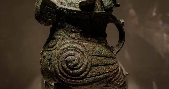 古代猫头鹰被称为“枭”，那么为何要拿猫头鹰来比喻“枭雄”？