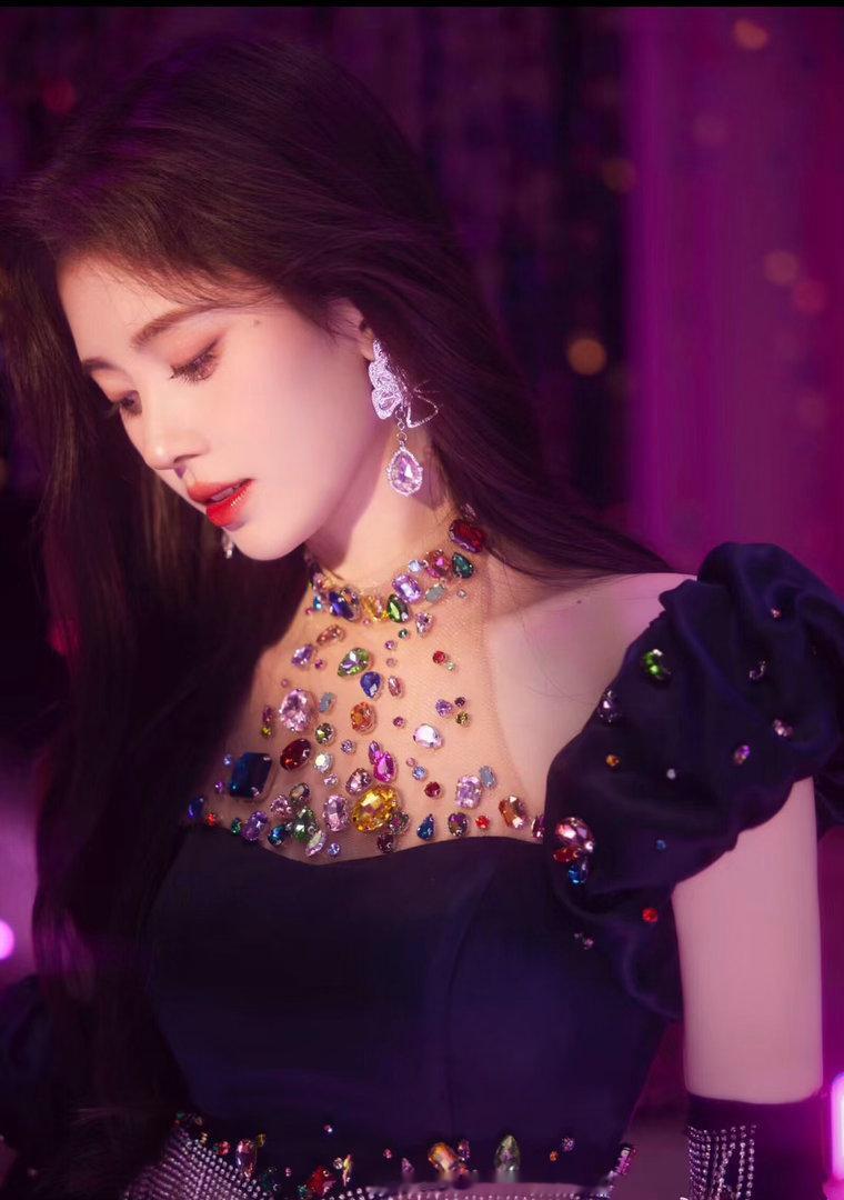 鞠婧祎[超话]  姐姐好美😍 ​​​