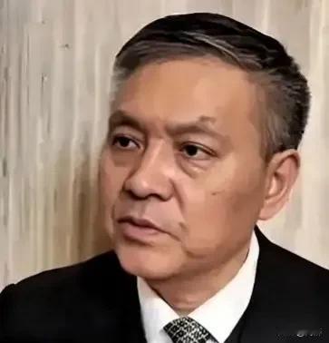 倒卖国家战略物资，当视同资敌卖国行为，必须予以严肃处理！决不可一句轻飘飘的公司个