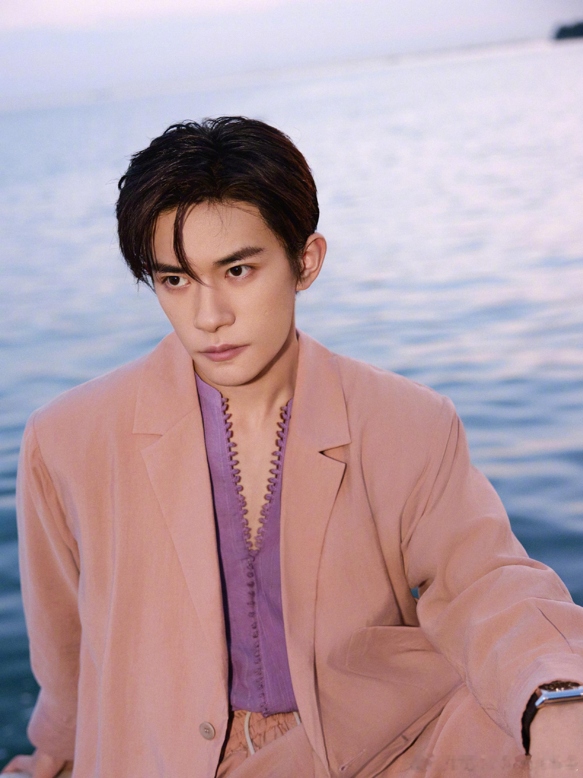 我的三分之一答案 在科技的赋能下，人生的1/3睡眠时光能拥有更多可能。智能监测睡