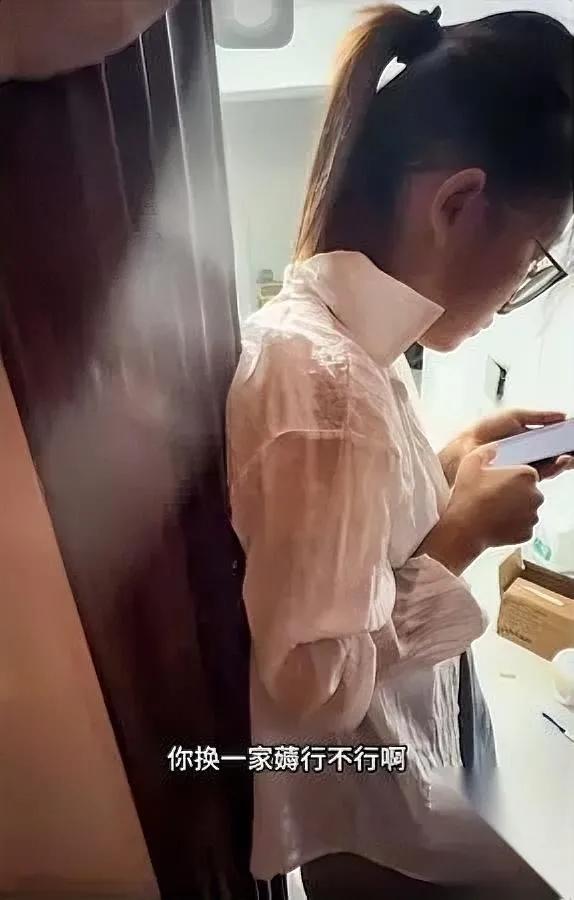 烟台这大姐

真的绝了

同小区的外卖老板找上门都拿她没辙？

这大姐连续十几次