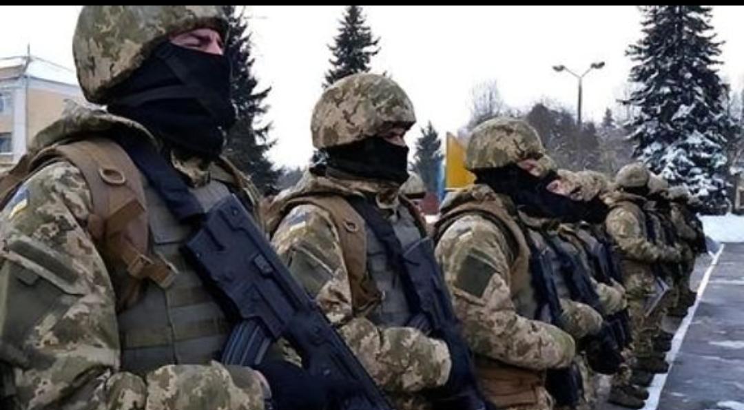 乌克兰可能已经没人可死了，有俄军士兵在打扫顿涅茨克康斯坦丁诺夫卡方向的战场时，竟