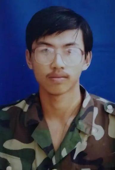 理科状元张来玉，在南京大学跟同学借了 10 块钱，出食堂后消失了 26 年，没带
