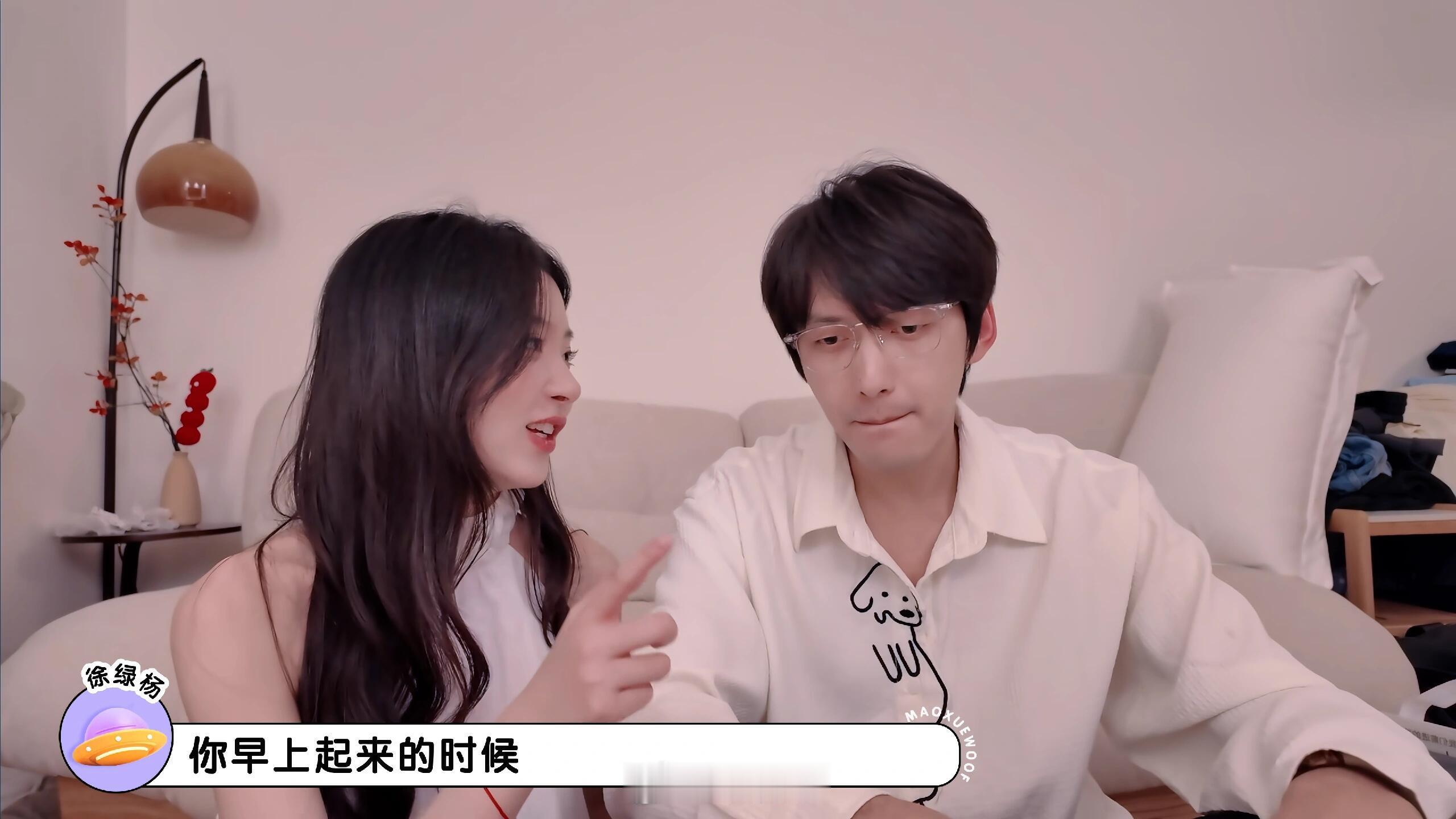 柳周cp小情侣这这样直白的暴露了住在一起的事实柳周cp‖ 