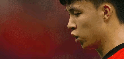 中国足球虽然任重道远，但还是让我们看到了希望。中国足球有一个王钰栋不行，还需要有