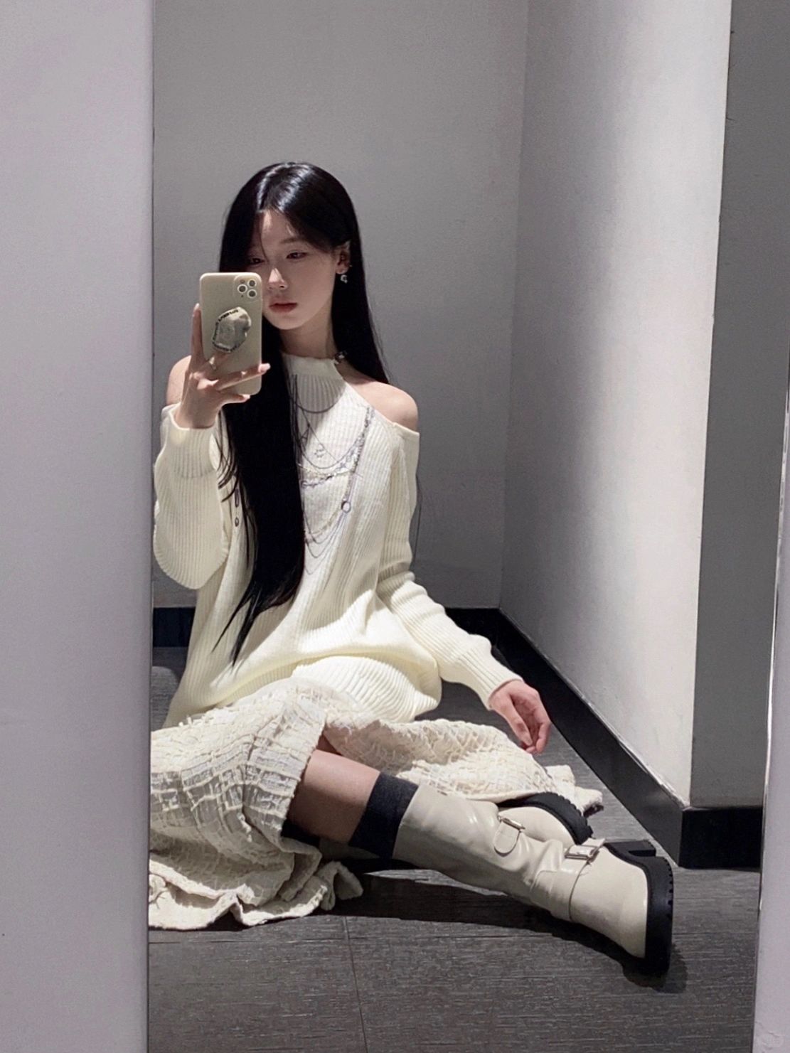 长发给的氛围感 . 🐇  ಎ