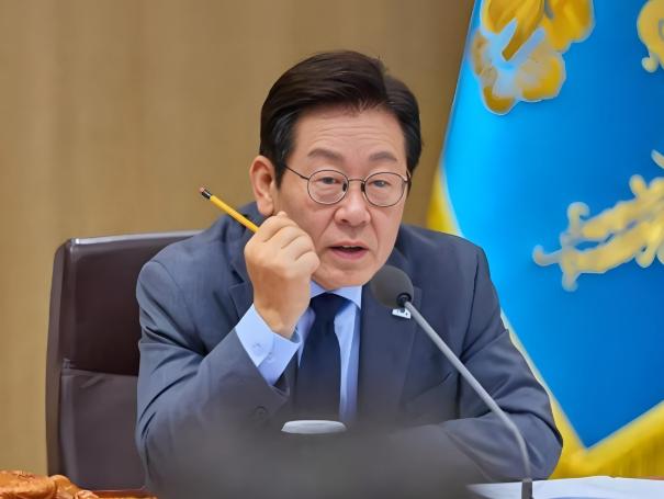 韩国光州一名29岁女消防员多次被强迫陪酒，自杀身亡，韩国总统李在明要求对这起事件