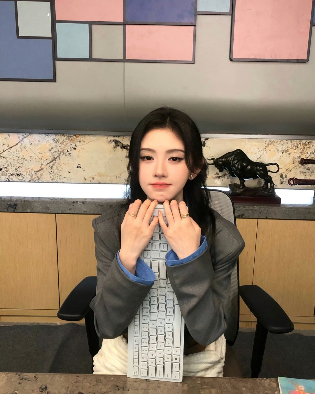 鞠婧祎[超话] jjy鞠婧祎苏绿夏 jjy鞠婧祎万花世界 "你是耀眼而璀璨的光"