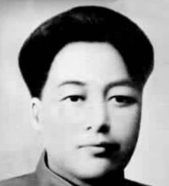 1976年，在生命的最后24小时，毛主席向中央提出：想回韶山滴水洞！
很多年后，