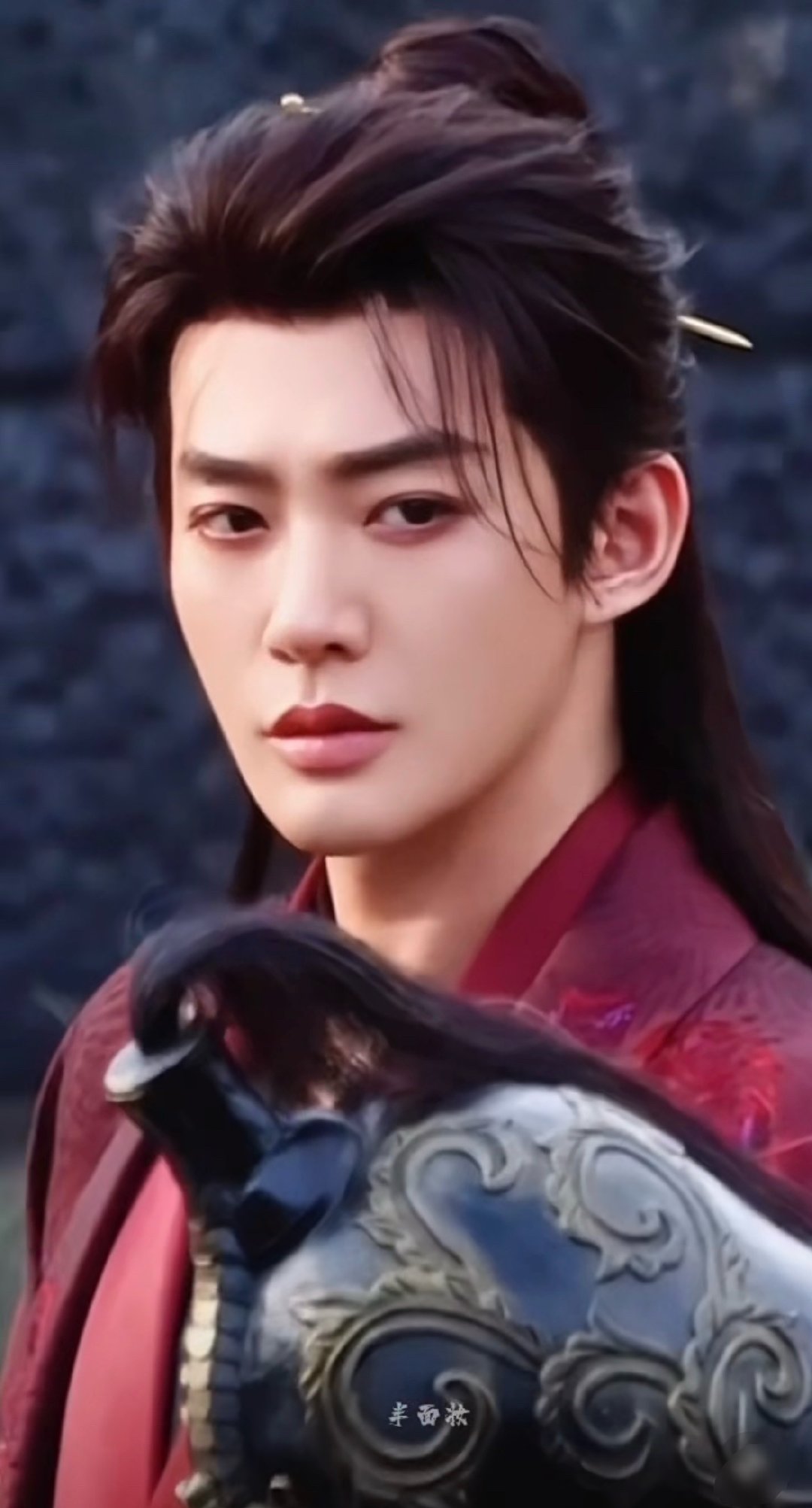 殷戈止  ₊⁺ 🐬💕⭐₊⁺乐观积极，是给生活添上的一抹最璀璨的亮色。”