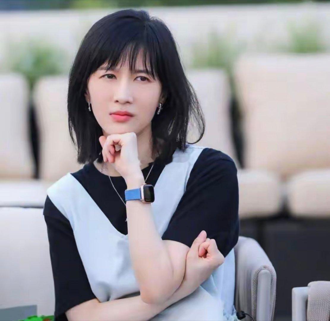papi京东直播打工人速抄papi酱囤货思路，拒绝盲目消费居家吃喝好物全部亲自试