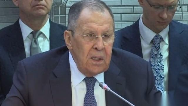 美伊这仗打了8天，不但没停，火反而越烧越旺。
日前，俄外长拉夫罗夫公开警告，说美