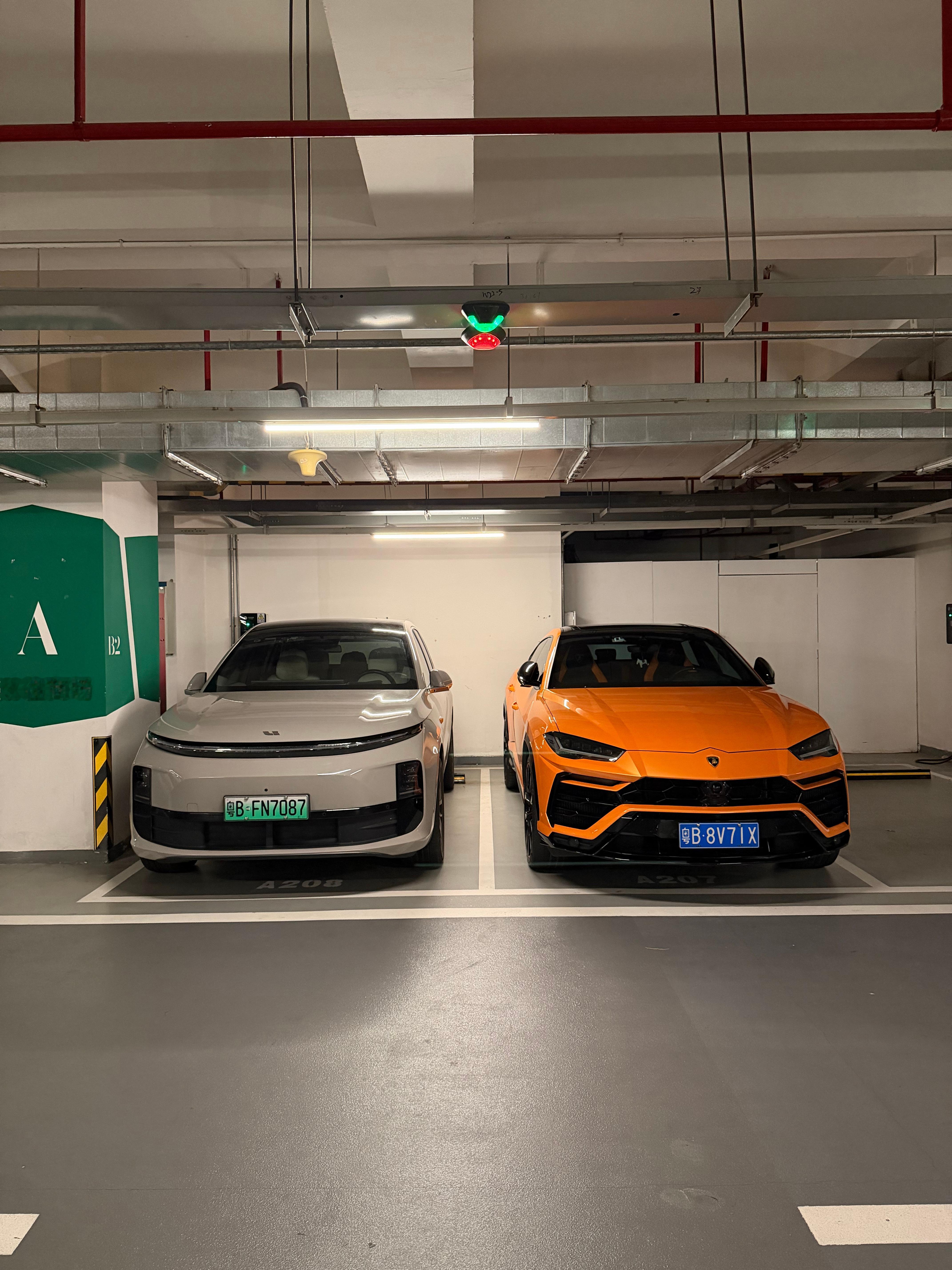 我感觉这位理想车主和我习惯一样，晓得啥意思不 深圳·深圳深业上城