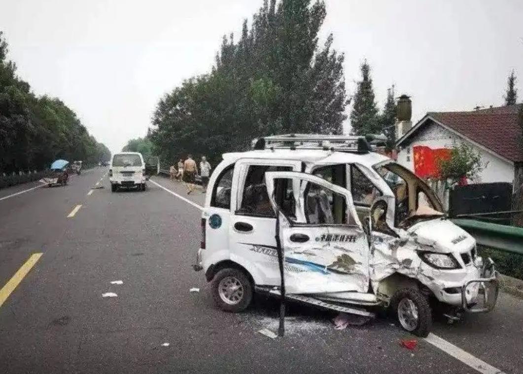 河北张家口 38 岁婚礼主持人常雪莉，却被一辆无牌无证的 “老头乐”，碾碎了自己