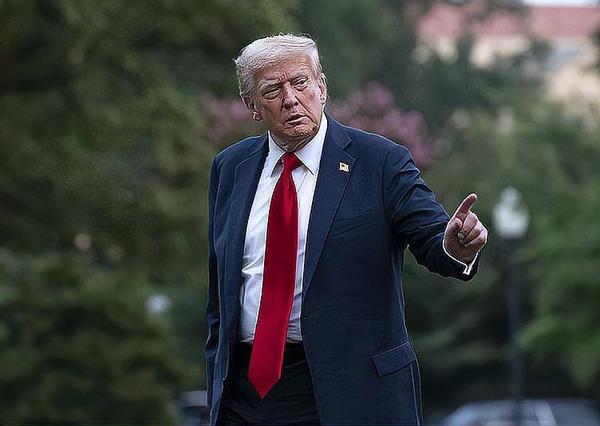 最近，特朗普又胡言乱语，睁眼说瞎话了。为占有格陵兰岛，竟然造谣说格陵兰岛到处是中