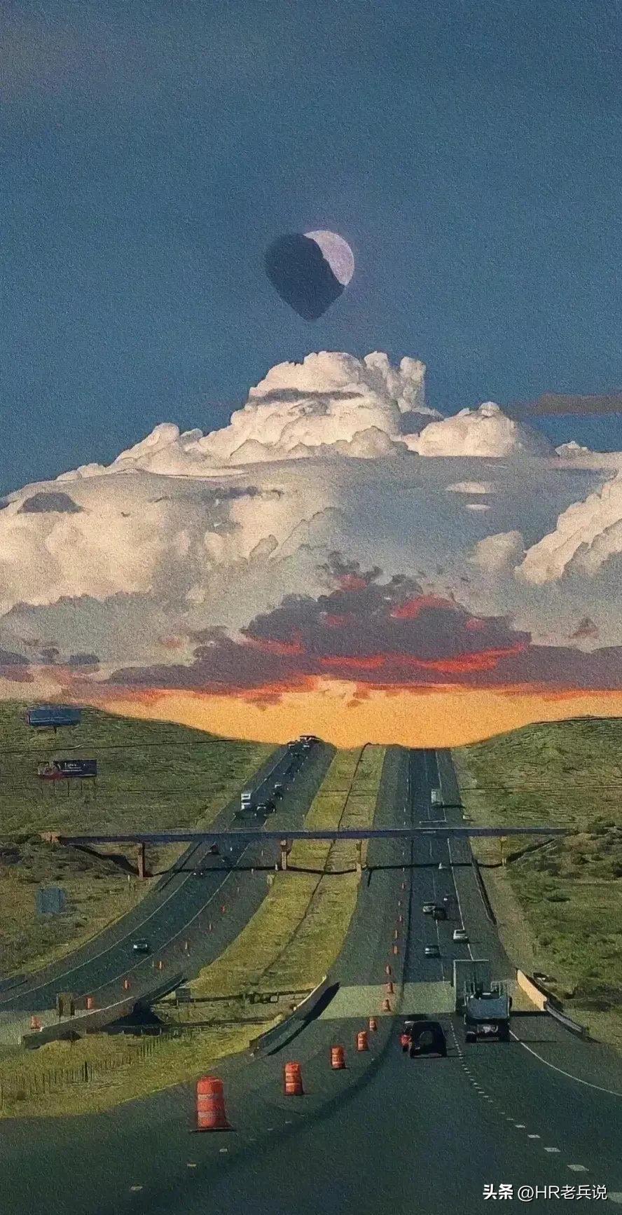 这周公司一个搞技术的40岁老哥被离职了，HR同事问老哥离职证明要不要考虑领失业金