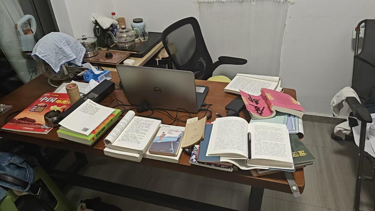 “鲁迅家族回忆录”完整书单：

一、 长辈视角：周建人的质朴纪实：

1. 《回