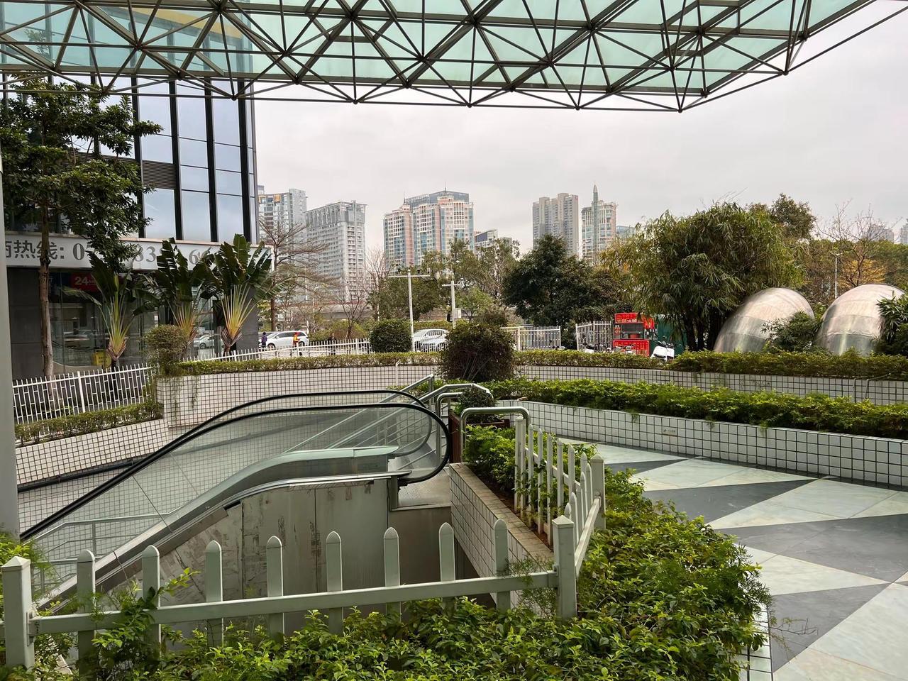 于海青：为何说车公庙位置在深圳得天独厚？ 对于车公庙来讲，很多人都不陌生，因为在