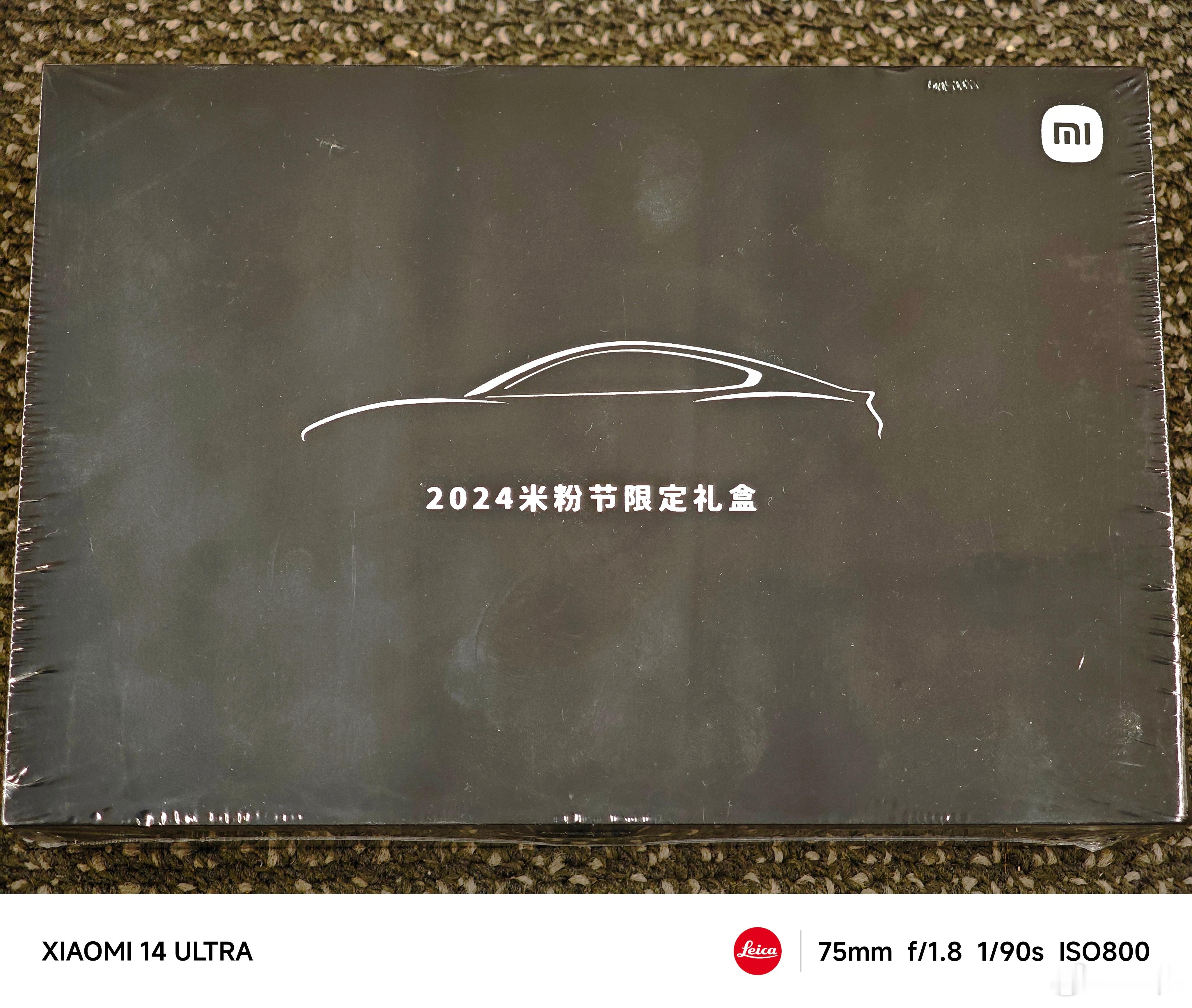 刚刚出差回公司，这是啥？居然背后还有我的工号…… ​​​