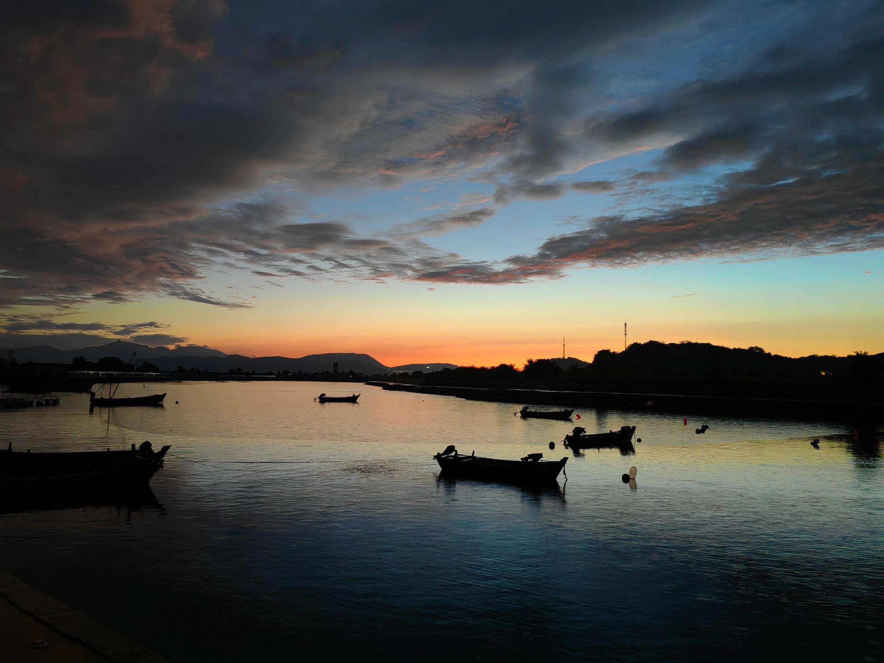 让我在平静一些 顺利一些 幸福一些