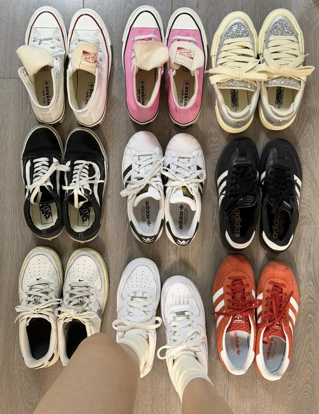 我的几双夏日经典款合集～
鞋控の日常 鞋子合集 adidas贝壳头 阿迪贝壳头 