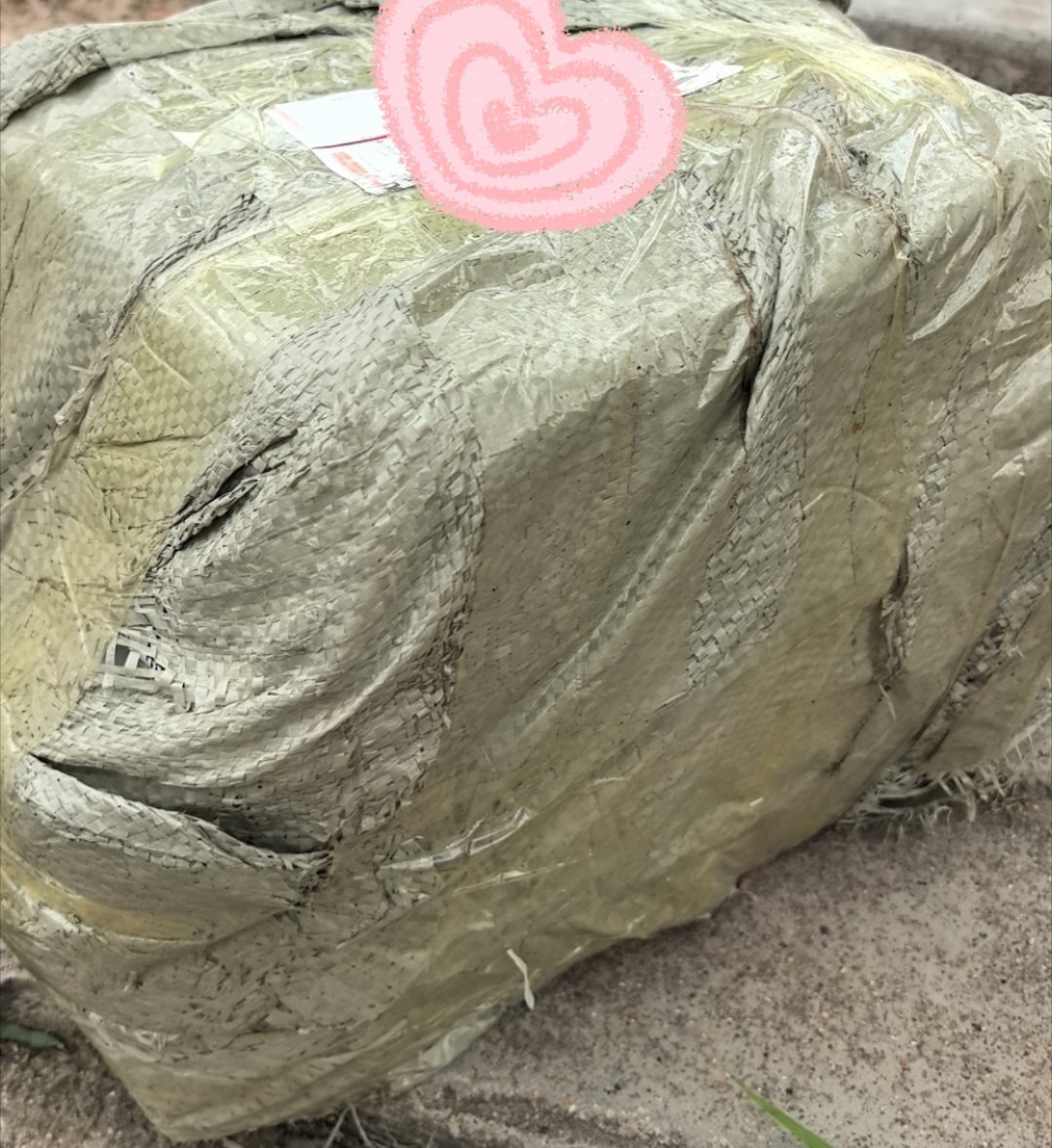 谢谢西瓜姐 送我的时团早期周边呀😝 里面还夹杂的舒心的小物料 