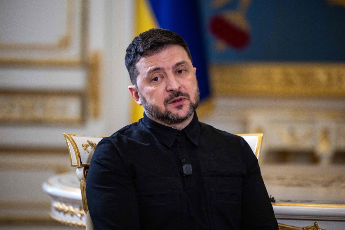 【#泽连斯基抱怨美国施压#】据塔斯社2月20日报道，乌克兰总统泽连斯基声称，美国