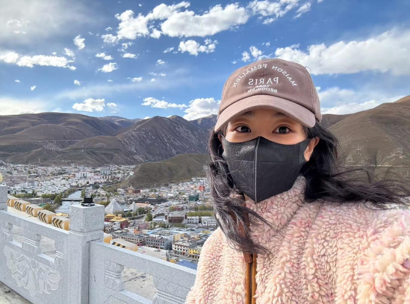 杨紫被路人认出只用了0.01s 原谅我说实话了，这么可爱漂亮的杨紫，谁认不出来呀