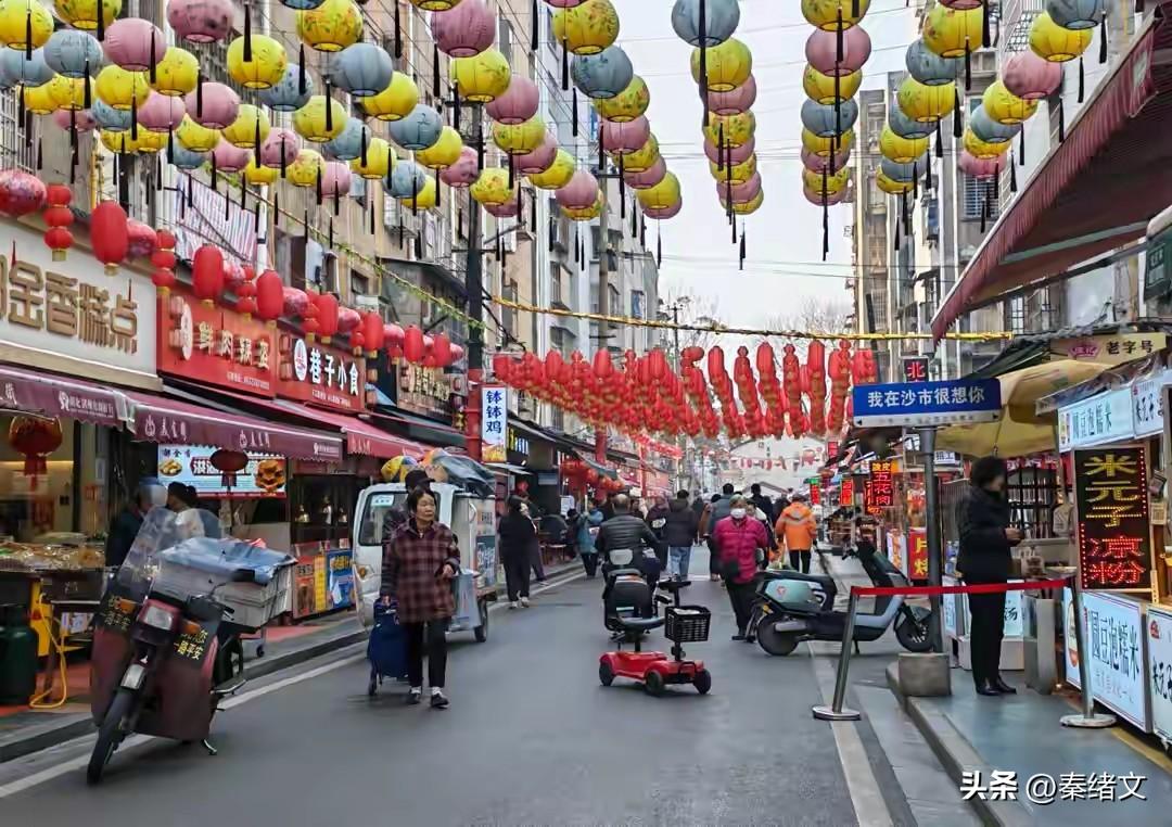 荆州春节人气爆棚！600万游客涌入，街头美食销量直接翻倍
 
今年春节荆州文旅热