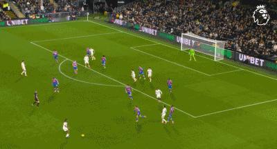 Guinness 英超12月最佳进球：威尔逊
富勒姆对阵水晶宫，威尔逊与队友希门