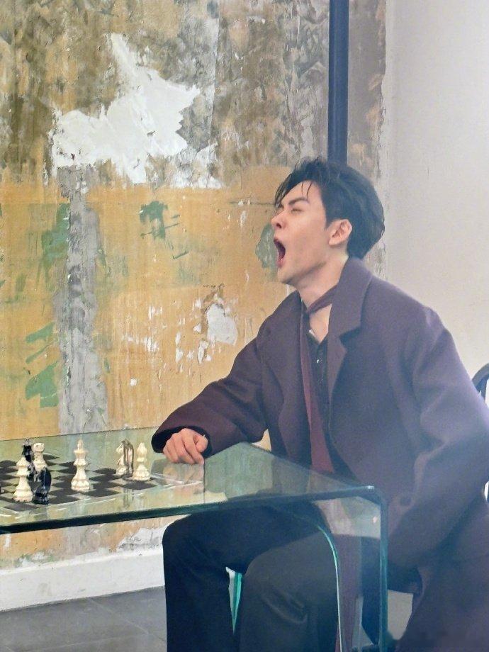 #曾舜晞[超话]##曾舜晞好大一个O型嘴##曾舜晞好大一个哈欠#曾舜晞这个哈欠[
