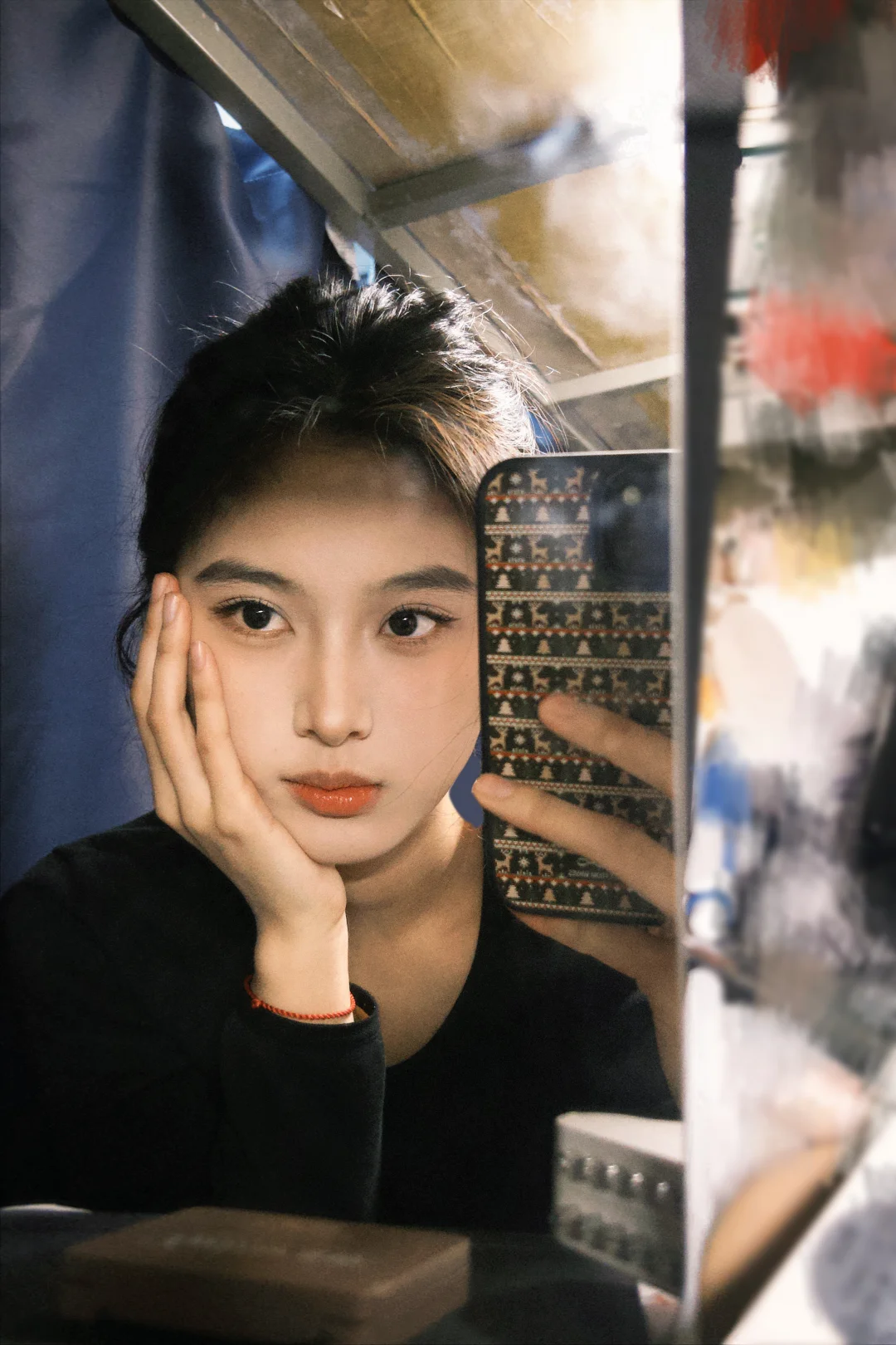 镜子里永远比手机里好看