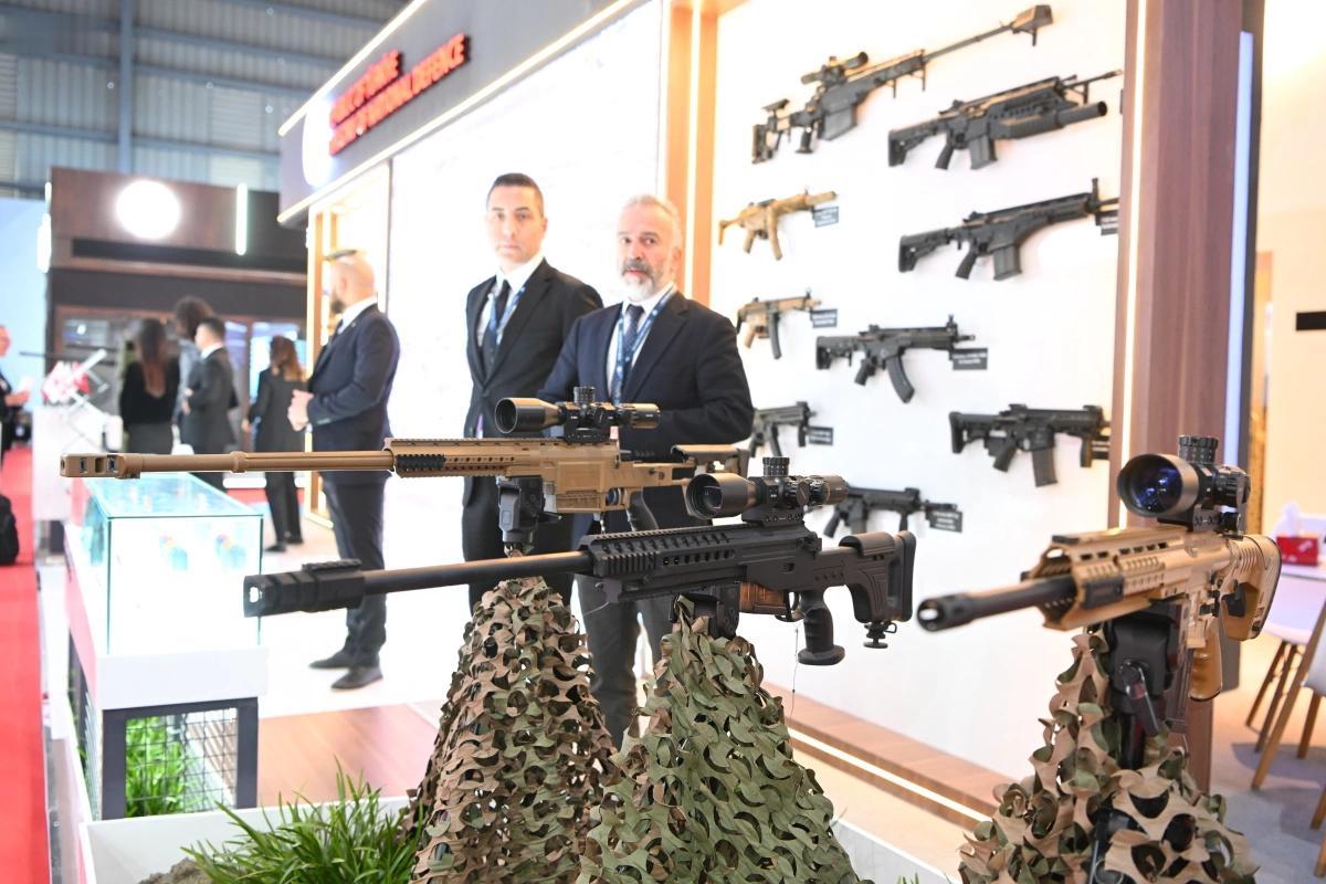 越南防务展上的土耳其轻武器
土耳其和越南军事合作，越南的MP5冲锋枪来自土耳其