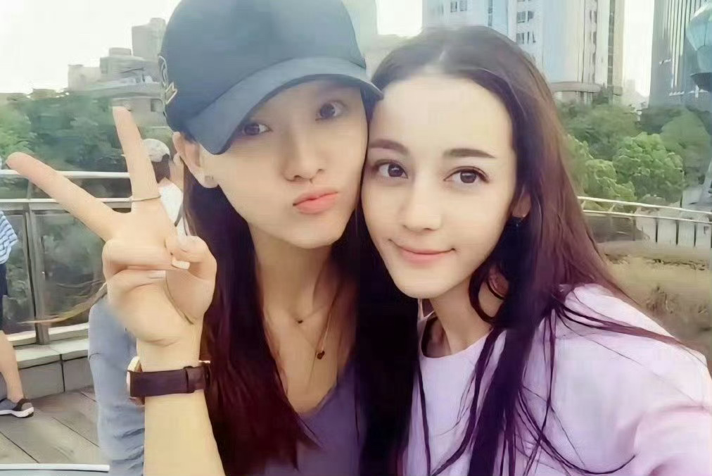 “不营销不蹭热度的真闺蜜” 