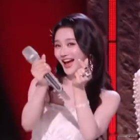 何宣林一公好听谁懂《城北的花》何宣林有多绝！音色温柔走心，演唱稳定又有感染力，歌