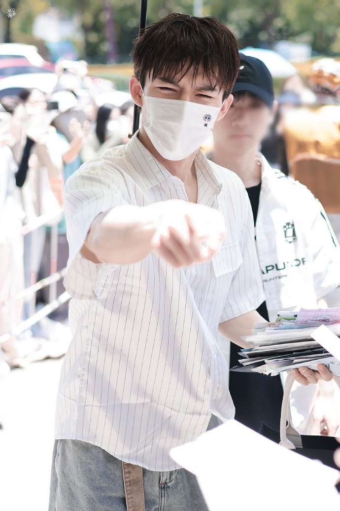 王星越《定风波》上班说啥了把王星越吓得落荒而逃哈哈哈哈哈哈 ​​​