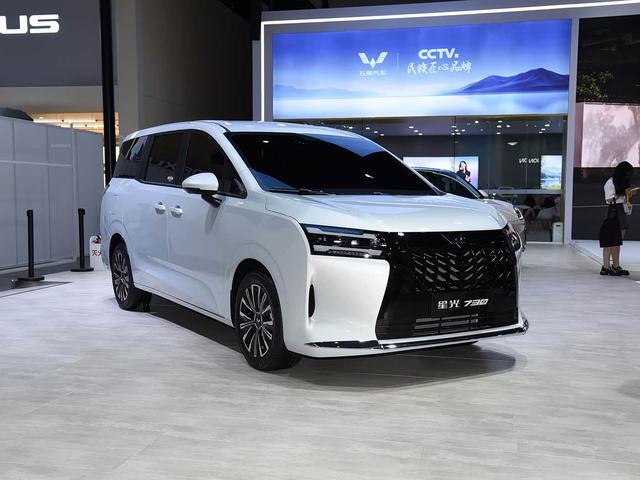 五菱星光730尊享型将于4月27日正式上市，7大升级/标配电动滑移门【来自懂车帝