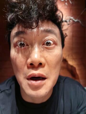 陈奕迅官方认证最难唱的歌  真的好多音转换的都特别的难！果然还是本人唱的好听 