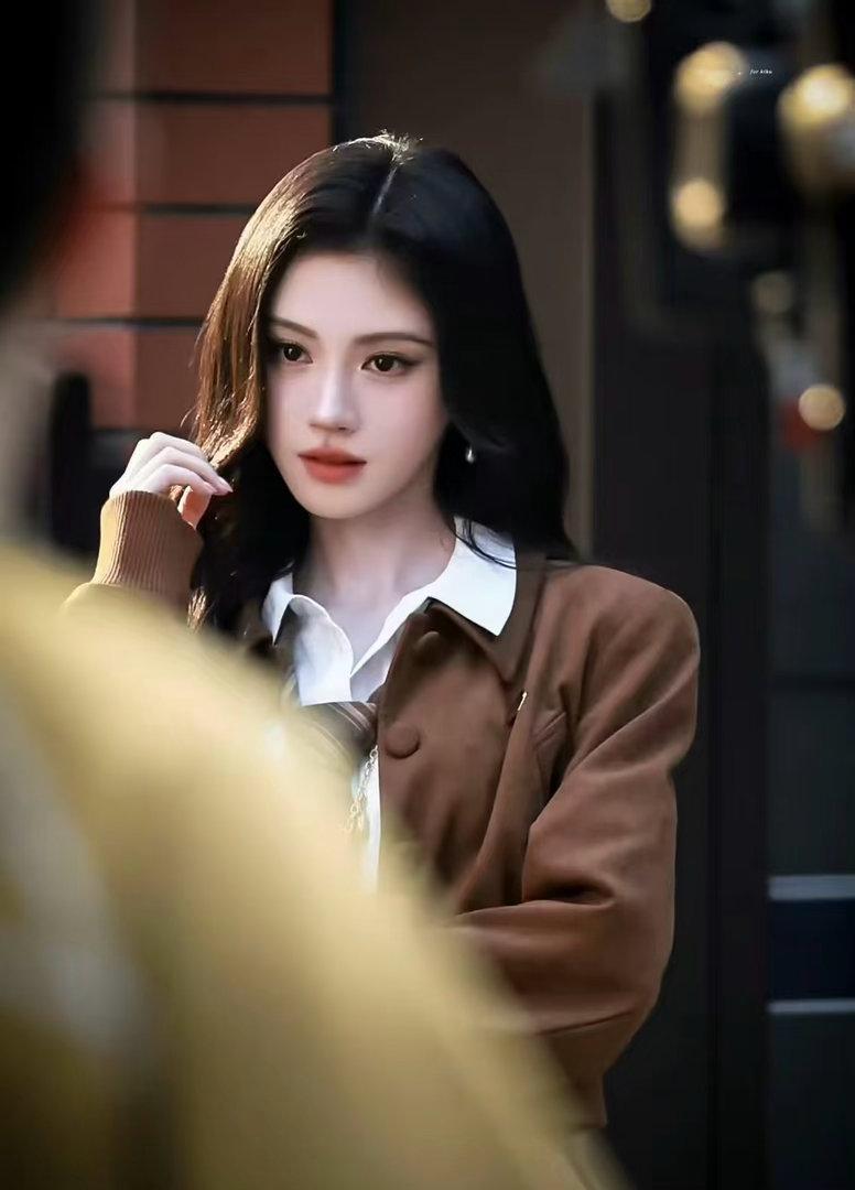 鞠婧祎[超话]  jjy鞠婧祎澹台台 jjy鞠婧祎粉墨江湖不断寻找 幸福的共振˗