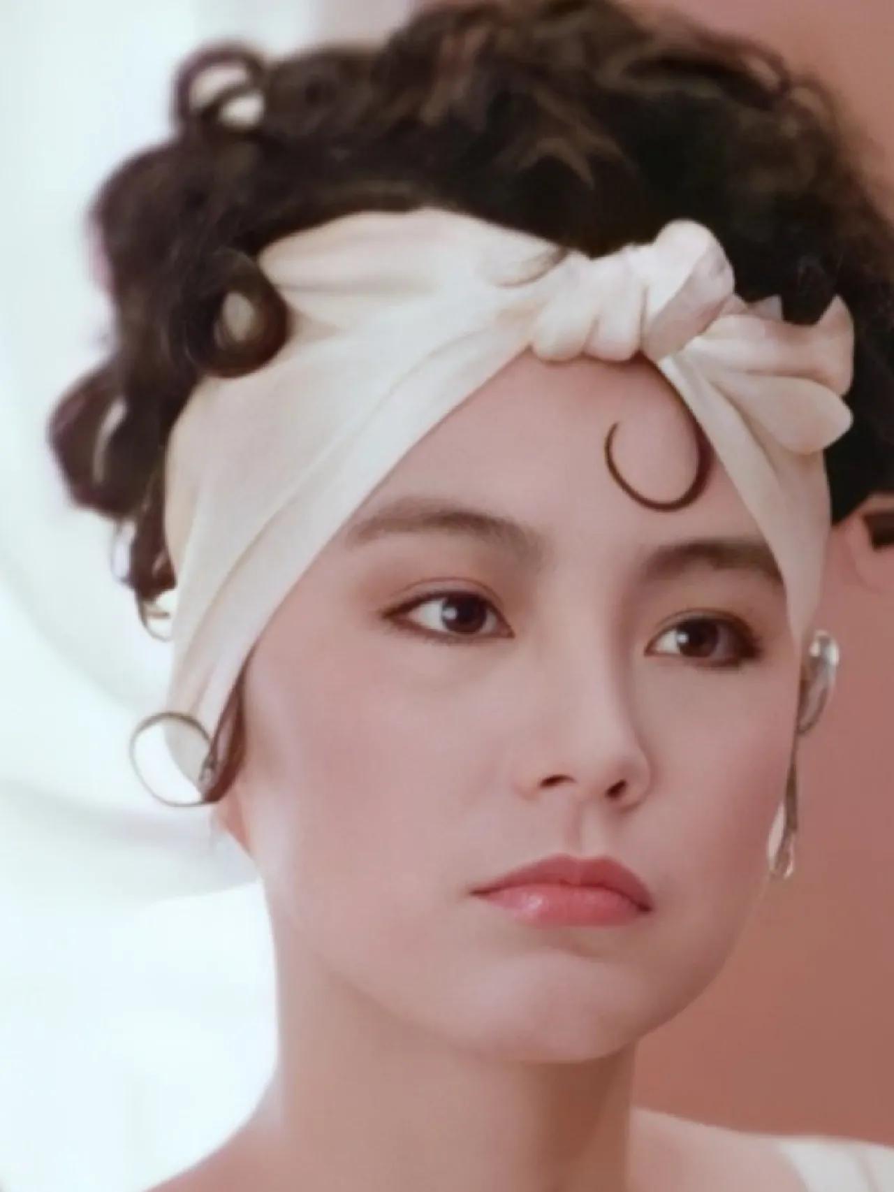 林青霞 拿什么词来形容你的美？