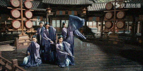 #春花焰 大炎三公主和人机老公姐# 慕容璟和在《春花焰》中的魅力，不仅仅在于他的